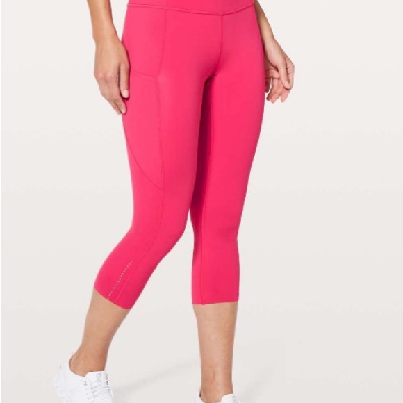 lululemon athletica Pants - Lululemon Fast & Free cropped Leggins